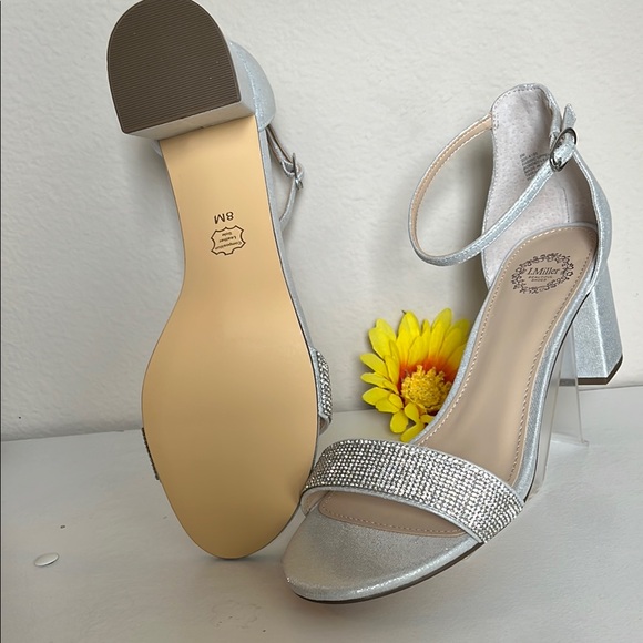 Elegant Silver Ankle Strap Heels. I. Miller brand, new without tag - Picture 4 of 11